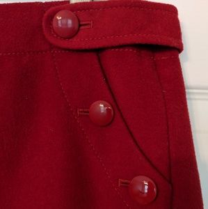 Super cute, J.Crew skirt, sz 8, with button detail
